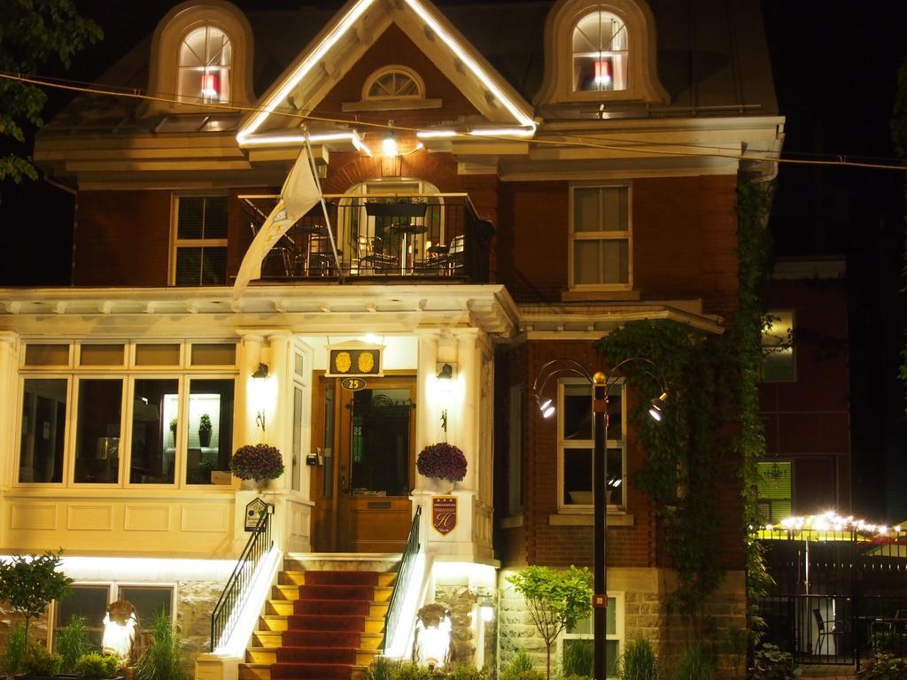 Auberge Aux Deux Lions Quebec City Exterior photo